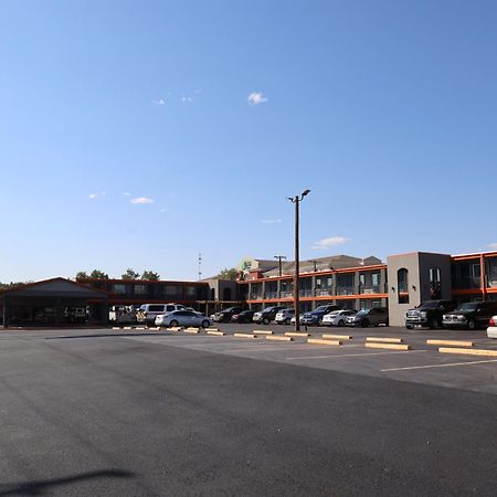 Town Place Studio Apartment Snyder Exterior foto