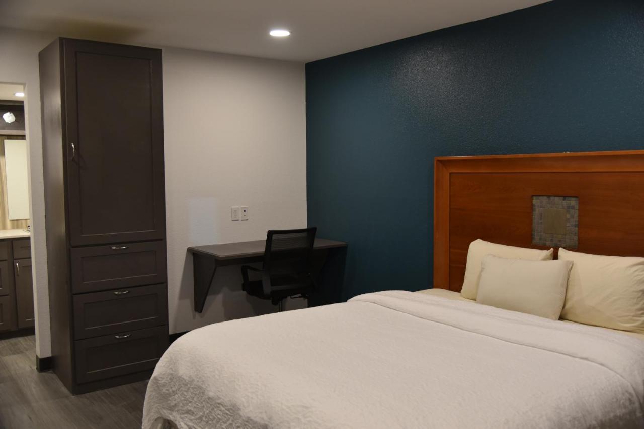Town Place Studio Apartment Snyder Exterior foto