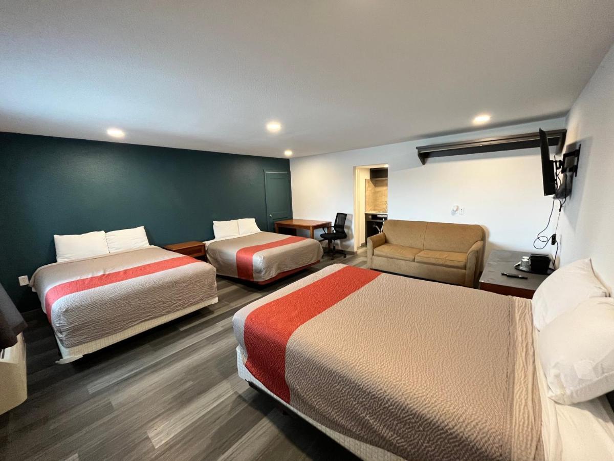 Town Place Studio Apartment Snyder Exterior foto
